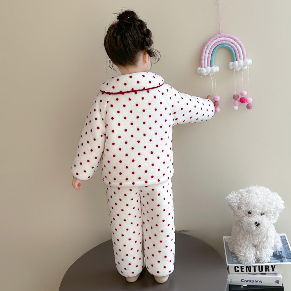 Sanrio Hello Kitty Girls Flann - огляд і ціна Winter Clothing For Baby Girl